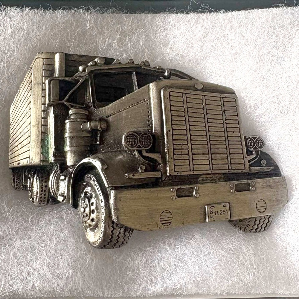 Vintage 1977 Bergamot Brass Works Semi Truck Belt Buckle 3D Big Rig Pewter Tone